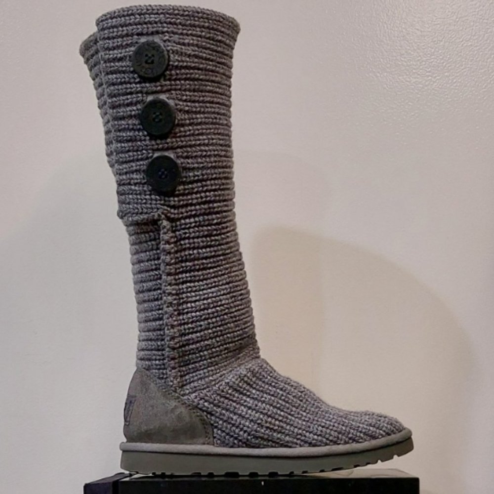 💥HOT ITEM💥UGG Cardy Sheepskin Wool Treadlite Slouch Button Boot in Grey - Picture 13 of 16